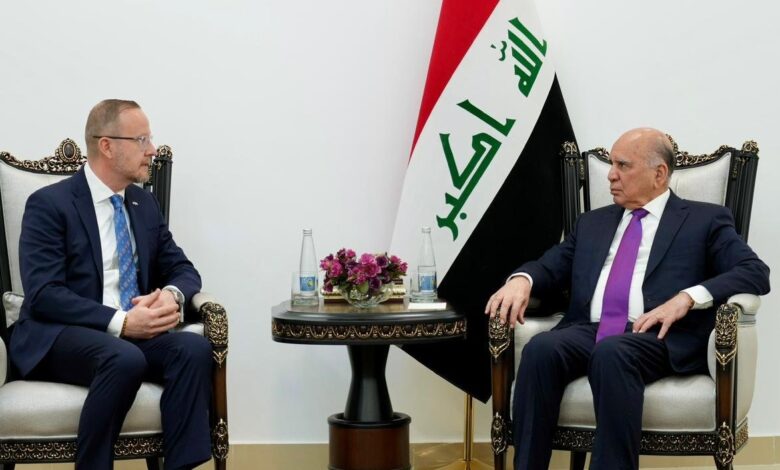فؤاد حسين يستقبل السفير الفنلندي ويؤكد التزام العراق بالشراكات الاستثمارية