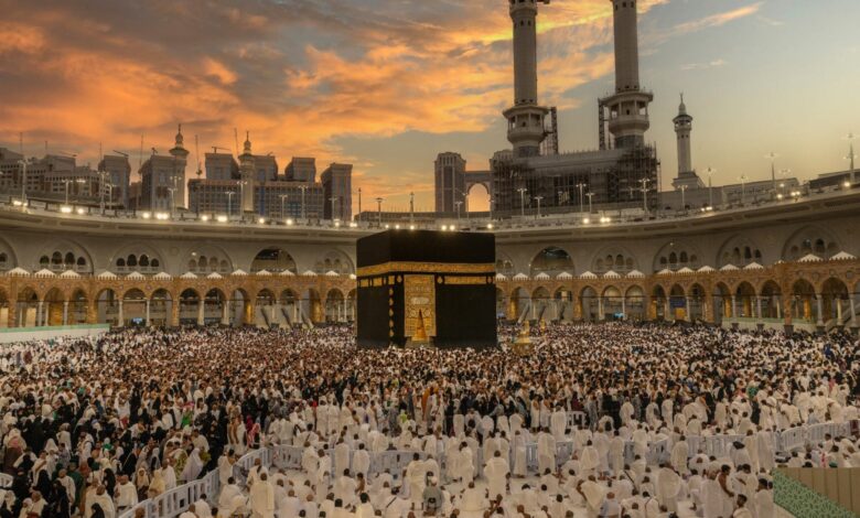 السعودية تحدد موعد عيد الأضحى 2025: الاثنين غرة ذي الحجة والأربعاء أول العيد