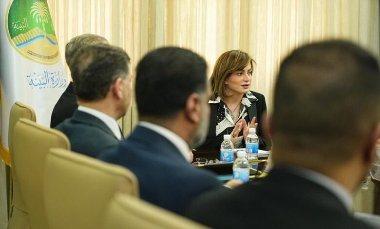 سروة عبد الواحد تتسلم مهام وزارة البيئة وتؤكد أولوية الاقتصاد الأخضر
