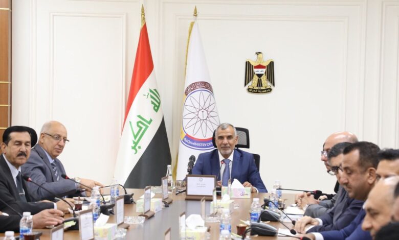 وزير المالية العراقي يتولى حقيبة التخطيط بالوكالة ويلتقي القيادات