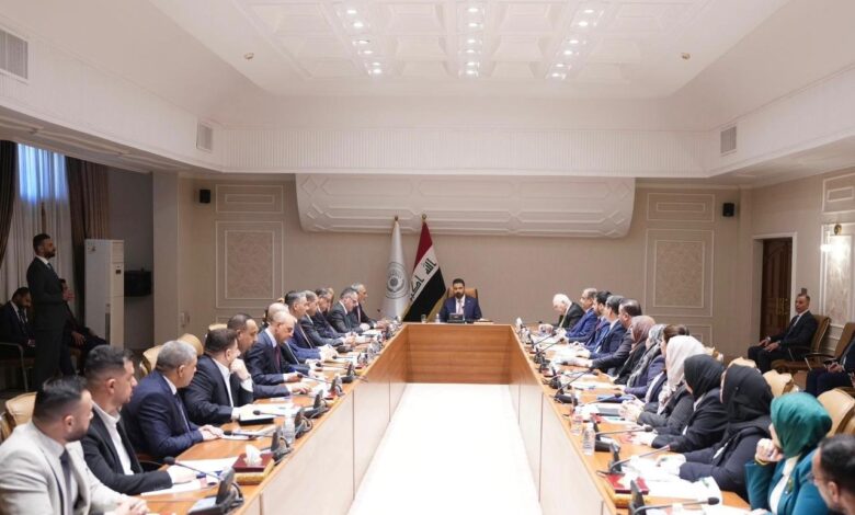 الزيدي يزور وزارة المالية ويطالب بتنويع الاقتصاد العراقي وتقليل الاعتماد على النفط