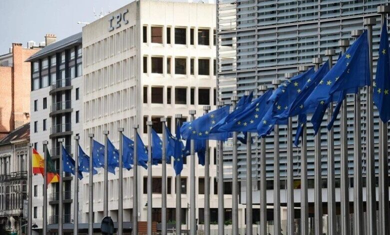 تصعيد تجاري بين أوروبا وأمريكا: ترامب يرفع الرسوم الجمركية إلى 25%