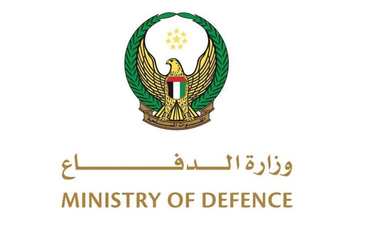 الإمارات تفعل دفاعاتها الجوية لصد صواريخ ومسيرات إيرانية