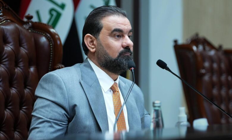 الحلبوسي يعلن استلام البرنامج الحكومي من رئيس الوزراء المكلف علي الزيدي