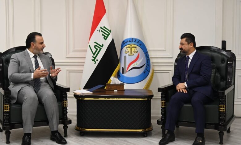 وزير العدل العراقي ورئيس مجلس بغداد يبحثان تطوير الدوائر العدلية والتحول الرقمي