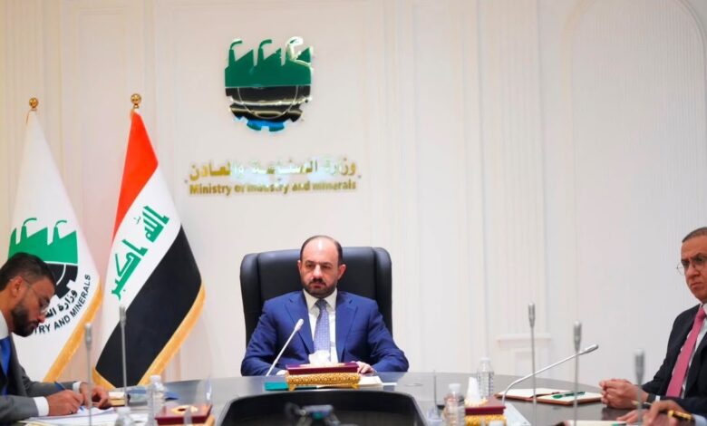 العراق يعزز استراتيجية دعم صناعة الحديد لتقليل الاستيراد وتنمية الاقتصاد الوطني