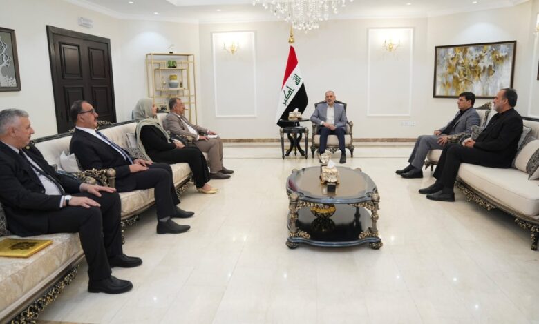 النائب الأول لرئيس البرلمان يؤكد دعم مفوضية حقوق الإنسان وتمكينها للقيام بمهامها باستقلالية