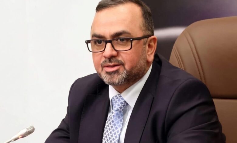 الموسوي يوقف تجديد عقود الضمان الصحي ويمنع إبرام اتفاقيات جديدة لمراجعة نظام التعاقد