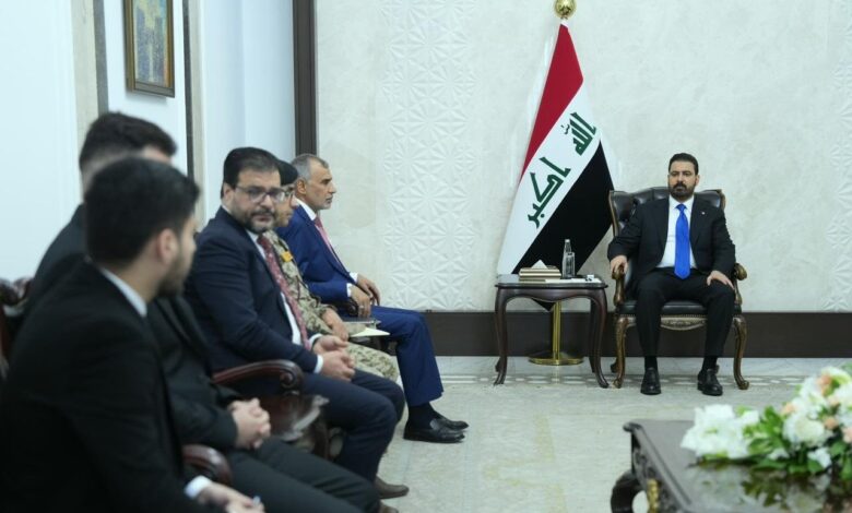 الزيدي يقرر تعيين الأطباء المقيمين وزيادة رواتبهم في موازنة 2027