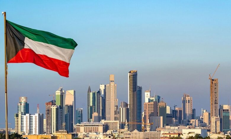 الكويت تستنكر الهجمات الإيرانية وتعتبرها تصعيداً خطيراً