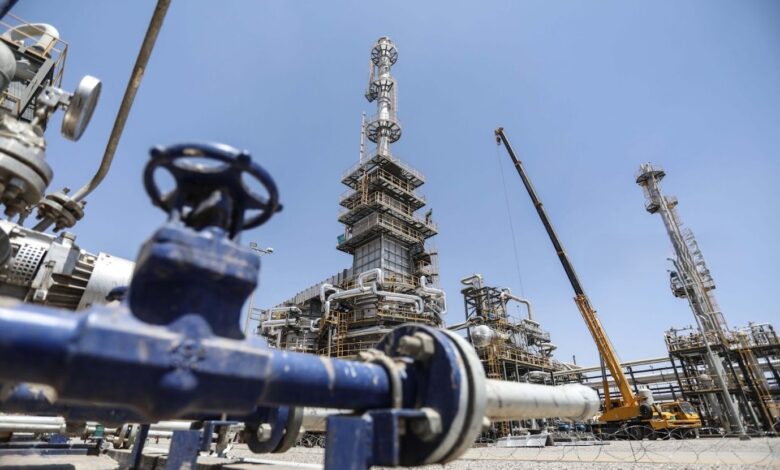 النفط تعلن خريطة التعاقدات النفطية مع الشركات العالمية وملفات واشنطن