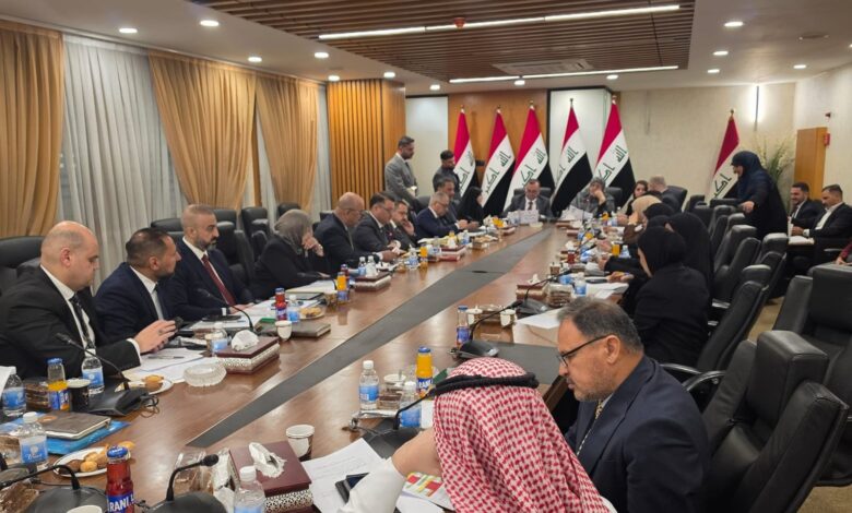 لجنة الصحة النيابية تستضيف وزير الصحة لبحث التوظيف والدواء والمستشفيات المتعطلة