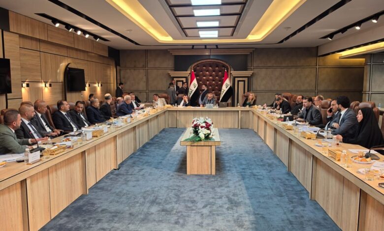 اللجنة المالية النيابية تبحث مع وزير الموارد تمويل مشاريع تصفية وتحلية المياه