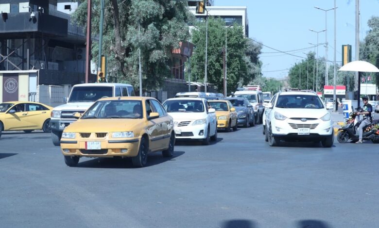 وزارة النقل تكشف شروط تراخيص مكاتب التاكسي الجوال في العراق