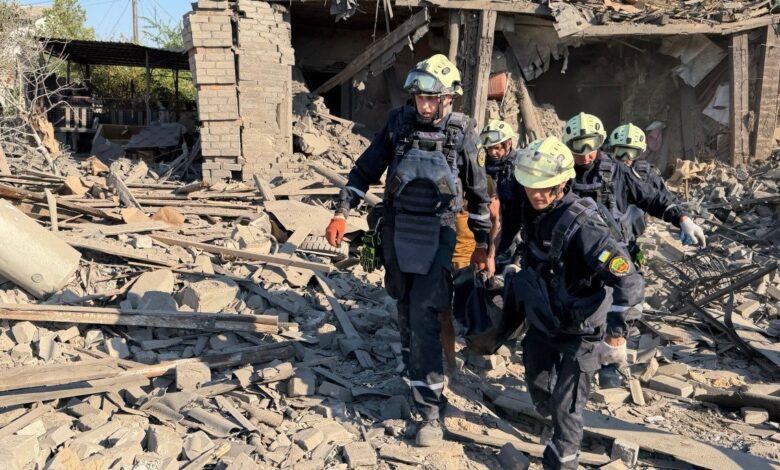 مقتل 14 شخصًا جراء ضربات متبادلة بين روسيا وأوكرانيا