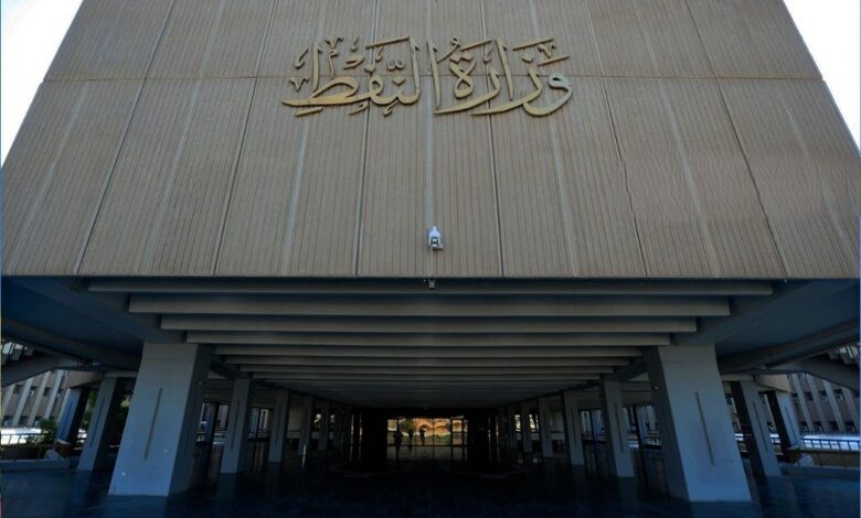 وزارة النفط تكشف تفاصيل عبور ناقلات الخام العراقي عبر مضيق هرمز