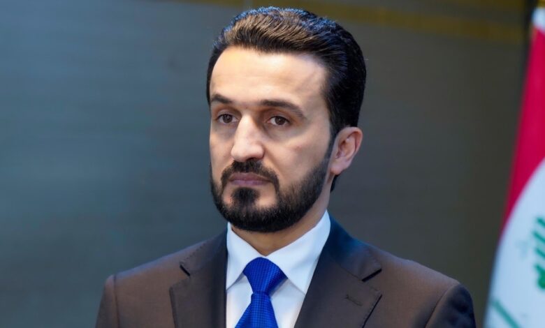 وزير الاتصالات يمنح مهلة سبعة أيام لتجديد اشتراك الكيبل الضوئي