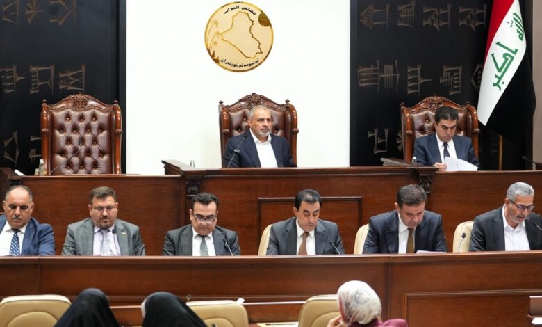 النائب الأول لرئيس البرلمان يفتتح جلسة مجلس النواب برقم 18 بحضور 174 نائبًا