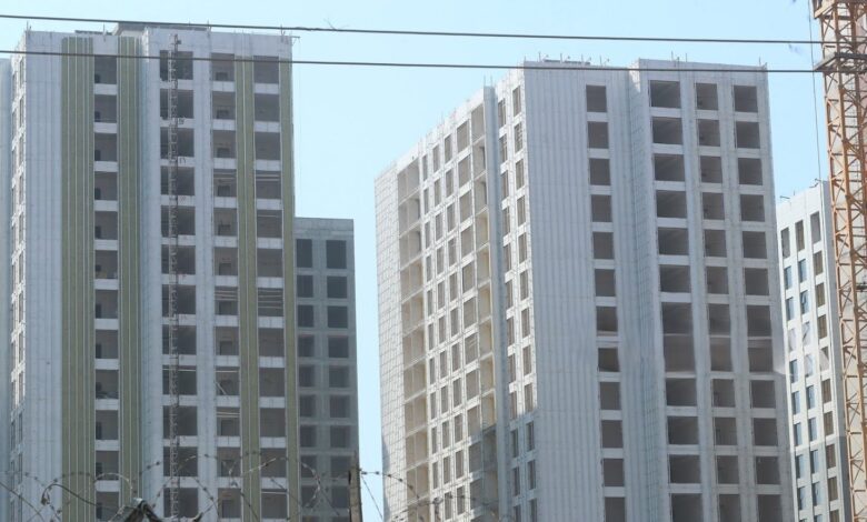 وزارة الإعمار تسرّع تنفيذ مشاريع سكنية جديدة في النهروان بألف وحدة مجانية
