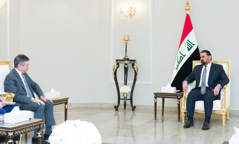 الحلبوسي يستقبل الممثل الأمريكي لبحث تعميق الشراكة الثنائية والتطورات الإقليمية