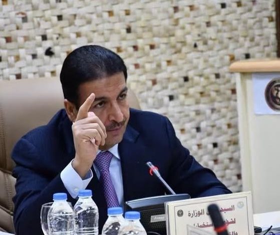 وزارة الداخلية تشدد على تطوير أنظمة الكشف والفحص لمكافحة الجرائم الرقمية