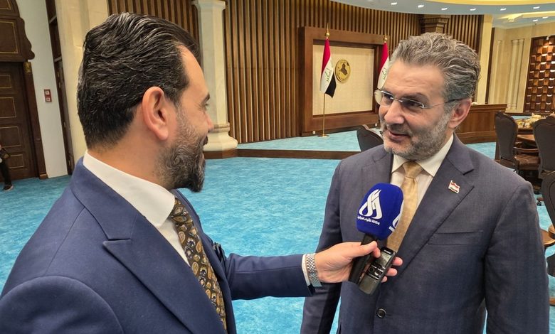 هيئة الإعلام تؤكد رسمية رخصة ستارلينك في العراق