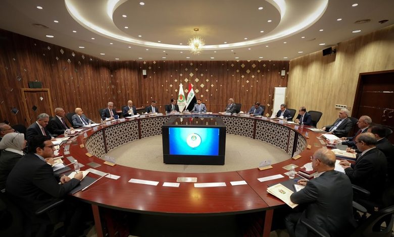 الزيدي يؤكد اتخاذ خطوات حكومية لتعزيز الإيرادات النفطية العراقية