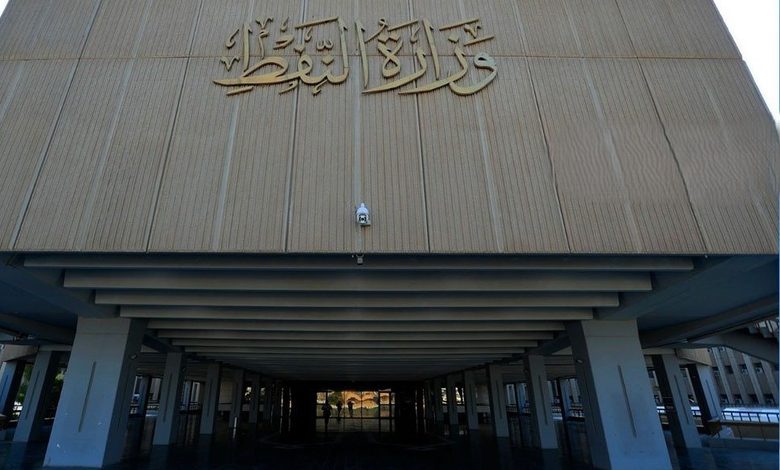 وزارة النفط تعلن موعد إنهاء حرق الغاز المصاحب في حقول الشمال